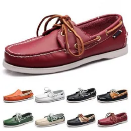 Mode mens casual skor typ61 läder brittisk stil svart vit brun grön gul röd utomhus bekväma andningsbara chaussures zapatos schuhe tränare