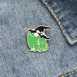 Brooches Pin for Women Cute Witch Hat Enamel Girl Fashion Jewelry Accessories Metal Vintage Brooches Pins Badge Wholesale Gift