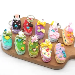 ロングケーキキーホルダーPVCシミュレーションフードペストリーペンダント飾り飾りケーキパン屋カップルの玩具カップルバックパックギフト