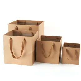 Square Brown Kraft Paper Bags Flowers Presentväskor med bandhandtag, för förpackningspapper, take-out, varor, detaljhandelsväskor mul