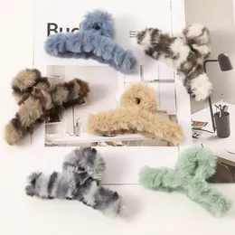 Korean Claw Clip Clips för kvinnor Elegant Färgrik Faux Kanin Fur Hårklipp Klipp Flicka Hår Barretes Hårtillbehör