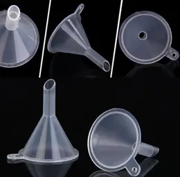 Transparent Mini Plast Små Funnels Parfym Vätska Kök Verktyg Essentiell Olja Fyllning Tratt Kök Bar Matsal Tool Sn3246