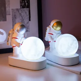Cute Cosmonaut Desk Night Light Creative Astronaut Żywicy Ozdoby Decor Dziecko Prezent Domek Dekoracje Akcesoria do salonu LJ200904