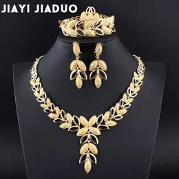 Jiayijiaduo Sieraden Sets Bruiloft Kristal Hart Mode Bruids Afrikaanse Goud Kleur Ketting Oorbellen Armband Vrouwen Party Sets Y200602 BRJO