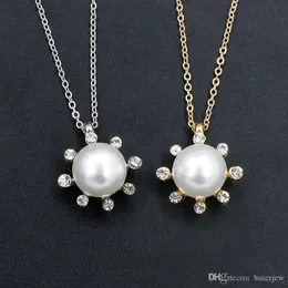 Sun Flower Pearl Necklace Smycken Partihandel Hänge Imitation Diamond Halsband Lite Sun Pearl Pendant Halsband
