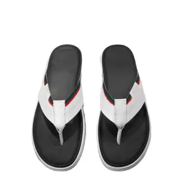 NXY Slippers Top Brand Fashion Design Enkla och bekväma Inomhus Flat tofflor 220125