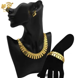 Xuhuang Indian Bridal Bröllop Smycken Set Guldpläterad Örhänge Halsband och Armband Afrikansk Lyx Nigeriansk Smycken för Kvinnor