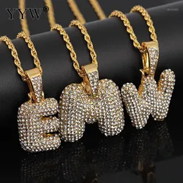 Hängsmycke Halsband Cubic Zirconia Hip Hop Chain Neckalce A-Z Anpassad namn Bubbla Initial Letter Charm för Kvinnor Män Smycken