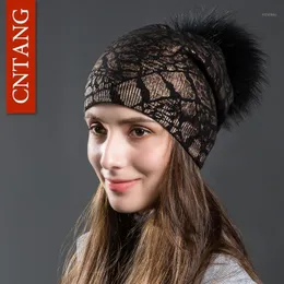 CNTANG Frauen Winter Warme Hüte Mode Bronzing Leopard Hüte Mit Natürlichen Bommel Pelz Kappen Weibliche Gestrickte Wolle Hut Waschbären Beanies1