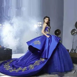 Złote hafty tradycyjne długie sukienki Quinceanera z kieszeniami bez ramiączek suknia balowa puchowa słodka sukienka królewska niebieska tiul satyn vestidos de aos