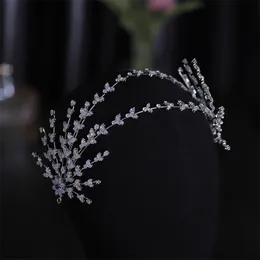 Wesele Akcesoria Do Włosów Srebrny Kolor Luksusowe Opaski Cyrkon Tiaras Korony Bridal Queen Księżniczka Diadems Hairband Kobiety Biżuteria 220214