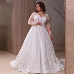 2022 Plus Size Bohemian Wedding Gown V Neck Appliqued Long Sleeves Lace Bridal Dresses Ruffle Sweep Train Custom Made Abiti Da Sposa