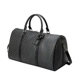 Luxury Duffle Bag Classic 45 50 55 Travel Bagage Messenger Påsar för läderryggsäckar Toppkvalitet Crossbody Totes Shoulder Bags Mens Womens Handväskor