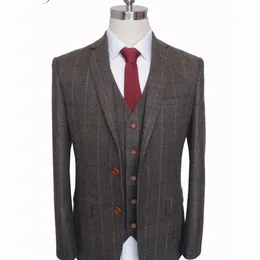 Custom Made Wełniany Ciemnobrązowy Herringbone Tweed Brytyjski Styl Mężczyzna Garnitur Kołowcowy Slim Fit Blazer Wedding Men Suit 3PCS LJ200907