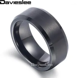 Klaster pierścieni Davieslee Mens Boys Matte Finish Band Ring Tungsten Carbide Wedding zaręczynowy czarny 8 mm LTR041