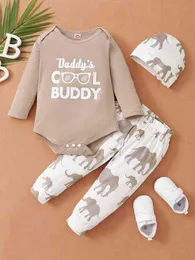 Baby-Slogan-Grafik-Bodysuit, Elefanten-Print, Jogginghose, Mütze, SIE