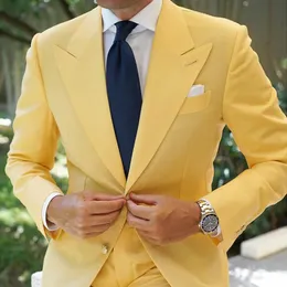 2020 Winter Yellow Groom Tuxedos Peaked Lapel 남자 웨딩 턱시도 남성 재킷 Blazer 파티 정장 맞춤형 (재킷+바지)