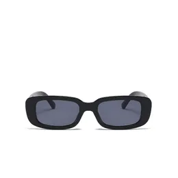 Proste chłodne okulary przeciwsłoneczne wąskie okulary wąskie grube ramki z kolory UV400 obiektywów Ins Hot Generek Eyeglasses Hurtownie