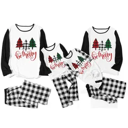 Tree Printed Family Clothes Christmas Pajamas Toddler Romper Parent-Child Tops Pants Family Matching Outfits Christmas Clothes LJ201111