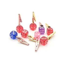 Dice Pattern Tobacco Smoking Clip Cigarette Blunt Roach ATM Card Holders Hand Rack Cones Nail Grippers for Fashion Wome