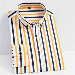 Men's Fashion Non-iron Stretch Soft Casual Striped Shirts Pocketless Design Long Sleeve Standard-fit Youthful Button-down Shirt 220309