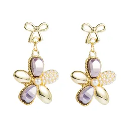 Elegancki Kolor Kryształ Kwiat Dangle Kolczyki Dla Kobiety Vintage Symulowane Pearl Kwiatowy Oświadczenie Drop Earrings Party Ear Biżuteria