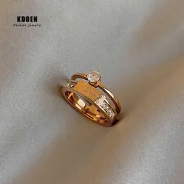 2022 Klasyczny Titanium Steel Rose Gold Podwójny List Pierścionki Dla Kobiety Moda Palec Biżuteria Party Girl Temperament Ring