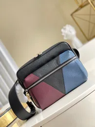 original outdoor messenger bags new hot sale hot style mens bag shoulder zipper messenger bag coin purse lady bags logistics free