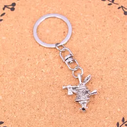 Keychain de moda 27*23*7mm 3d Horn Burny Rabbit Pingententes Diy J￳ias Chain Chain Ring Ring Setenting para presente