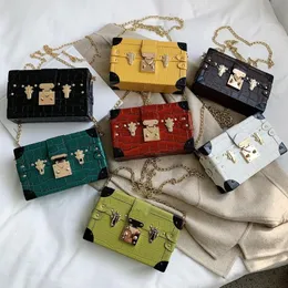 Hot Sale Ladies' Flap Bags Stone Pattern Box Shape Crossbody Bags for Women New Chains Female Shoulder Messenger