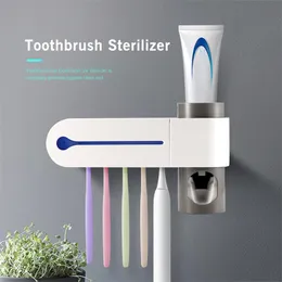 2 em 1 UV Toothbrush Esterilizador de Toothbrush Titular Automático Dentífrico Dispensador Distância Esterilizador Toothbrush Holder Home Bathroom Set Y200407