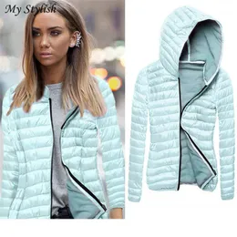 女性のジャケット卸売 -  1ピースの女性暖かい長袖の冬フード付きコートジッパージャケットの外装ファッションプラスサイズのスタイリッシュな高品質11月2日