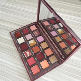 La più recente tavolozza di trucchi natalizi Naughty Nude Eyeshadow Palette 18 colori Matte e Shimme Eyeshadow Palette Spedizione gratuita DHL