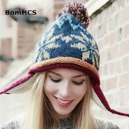 BOMHCS 100% handgjord etnisk stil virka mosaik parkett beanie stickad hatt kvinnors vinter varm keps 211229