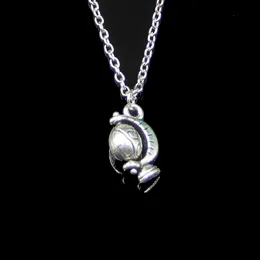Mode 17 * 12mm Tellurian Globe Pendant Halsband Länkkedja för Kvinna Choker Halsband Kreativ Smycken Party Gift