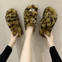 Spring and Autumn Inomhus Flat Non-Slip Bomull Tofflor Leopard Print Cross-Hair Slippers Kvinnors Open-toed Fashion Casual Shoes X1020