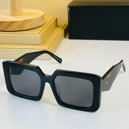 Erkek Tasarımcı Güneş Gözlüğü Pr160 Yüksek Kaliteli Erkekler veya Kadınlar Büyük Kare Güneş Gözlüğü Moda Trendi Siyah Gözlük Plaj Tatil UV Koruma Kayışı Kutusu