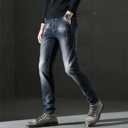 2019 Jeans slim elasticizzati casual per uomo Sconto pantaloni lunghi di alta qualità Spedizione gratuita 201118