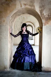 Vintage Purple and Black Gothic Sukienka ślubna Koronki Długie Rękaw Suknie Dla Nowożeńców Ruched Plus Size Gown Garden Suknie Ślubne 2022 Vestidos de Novia