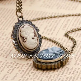 New Quartz Vintage New Queen's Head Carved Rose Pocket Watch Necklace Jewelry Wholesale Sweater Chain Fashion Pocket Watch Copper Color Stee