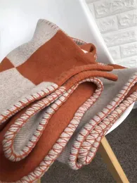 Tappetini per yoga Classici Coperta in cashmere Fodera per cuscino in morbida lana all'uncinetto Divano letto scozzese caldo portatile Asciugamano lavorato a maglia in pile Coperta del mantello