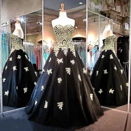 2021 Neue Mode-Applikationen Schatz Schwarz A-Linie Quinceanera Kleider Schnürung Süßes 16 Kleid Debütantin Abschlussball Partykleid Nach Maß 023