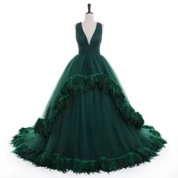 Green Flare Sleeve Feather Tulle Party Evening Dresses 2021 Lyxig Sexig Deep V Neck Fur Formell Prom Dress Gowns Robe de Soire