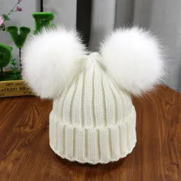 겨울 아기 ​​니트 모자 두 자연 pompoms 소년 소녀 자연 모피 비니 키즈 모자 아이들을위한 더블 진짜 모피 pom pom 모자 Y201024