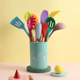 12-Piece Colorful Silicone Kitchenware Set Non-Stick Pan Cooking Spatula Spoon Wooden Handle Box High Temperature Resistance 201223