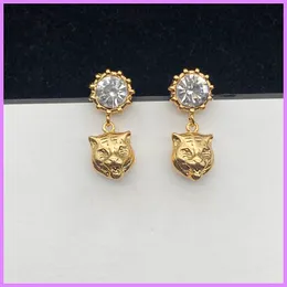 Mulheres moda brincos animal retro brinco com diamantes designer jóias mulheres orelha studs cor de ouro de alta qualidade para festa d222114f