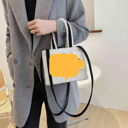 Luxus Designer Tote Tasche für Frauen Winter Flauschigen Große Kapazität Schulter s Frau lBrand Handtasche Weibliche Pelz Plüsch