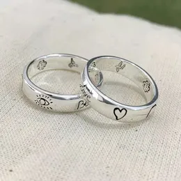 2022 Luxury fashion designer couple ring silver letter graffiti temperament classic personality full couple gift women's party engagement jewelry box good nice