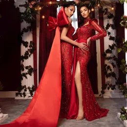 Chic Red Beaded Mermaid Evening Klänningar med Big Bow Back Shiny Crystal Long Party Prom Gowns Nyår Party Vestidos formaler