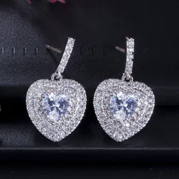 Orecchini di design con ciondolo a forma di cuore multicolore di lusso Orecchini in argento sterling 925 Orecchini con zaffiro bianco AAA Cubic Zirconia Orecchini in rame per le donne Regalo